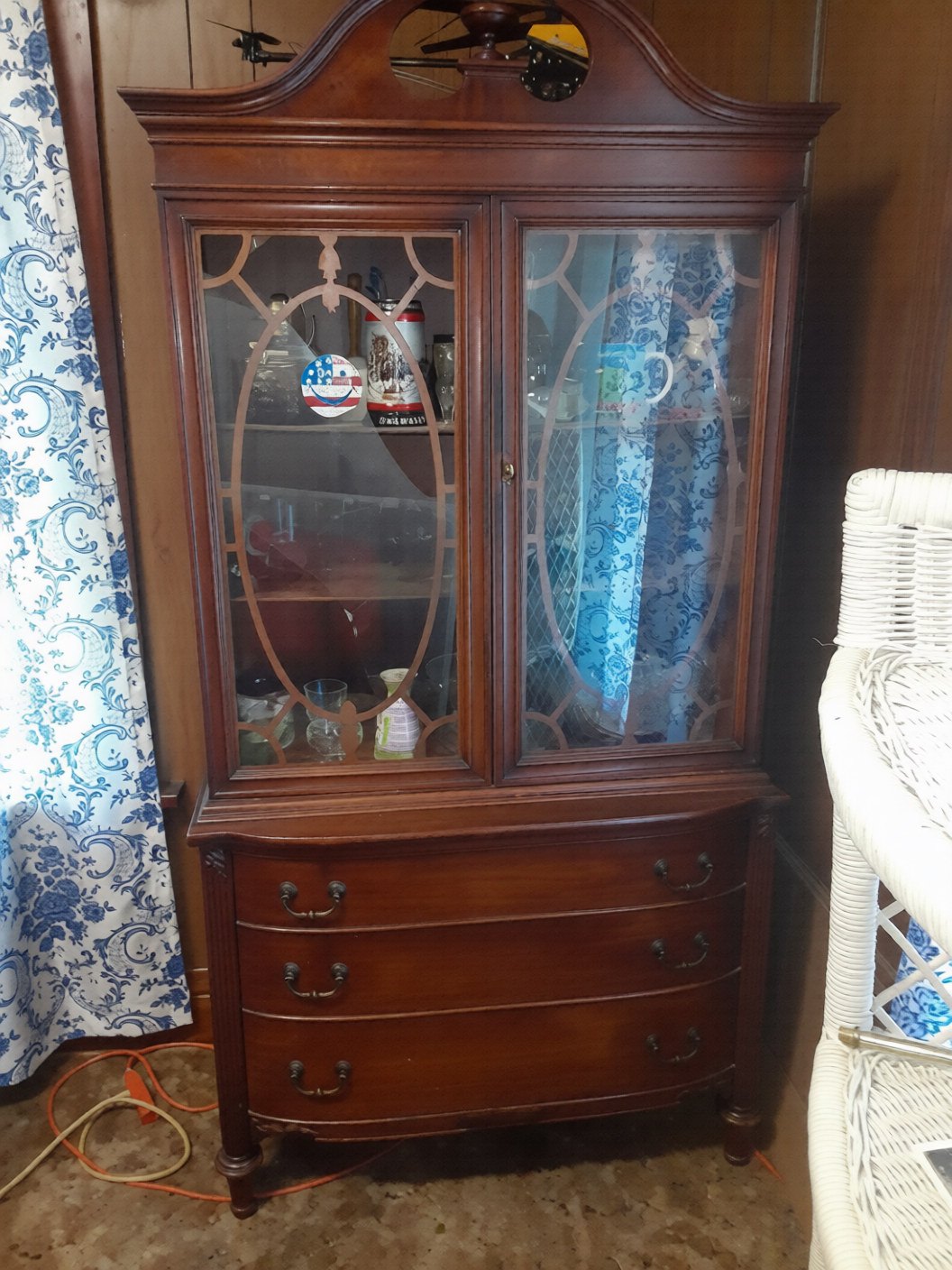 Mahogany china cabinet / display cabinet with curved-front lower drawers