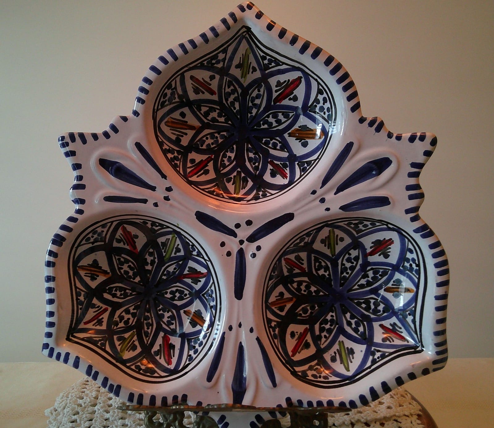 Decorative hand-painted ceramic serving platter / charger