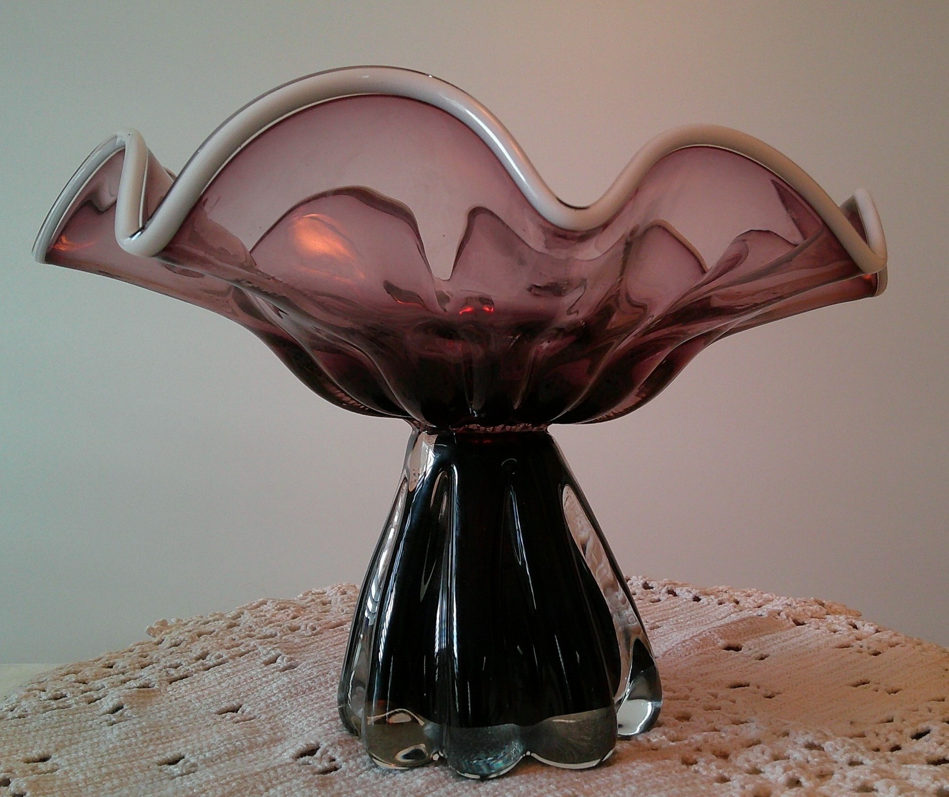 Decorative art glass compote bowl / centerpiece vase