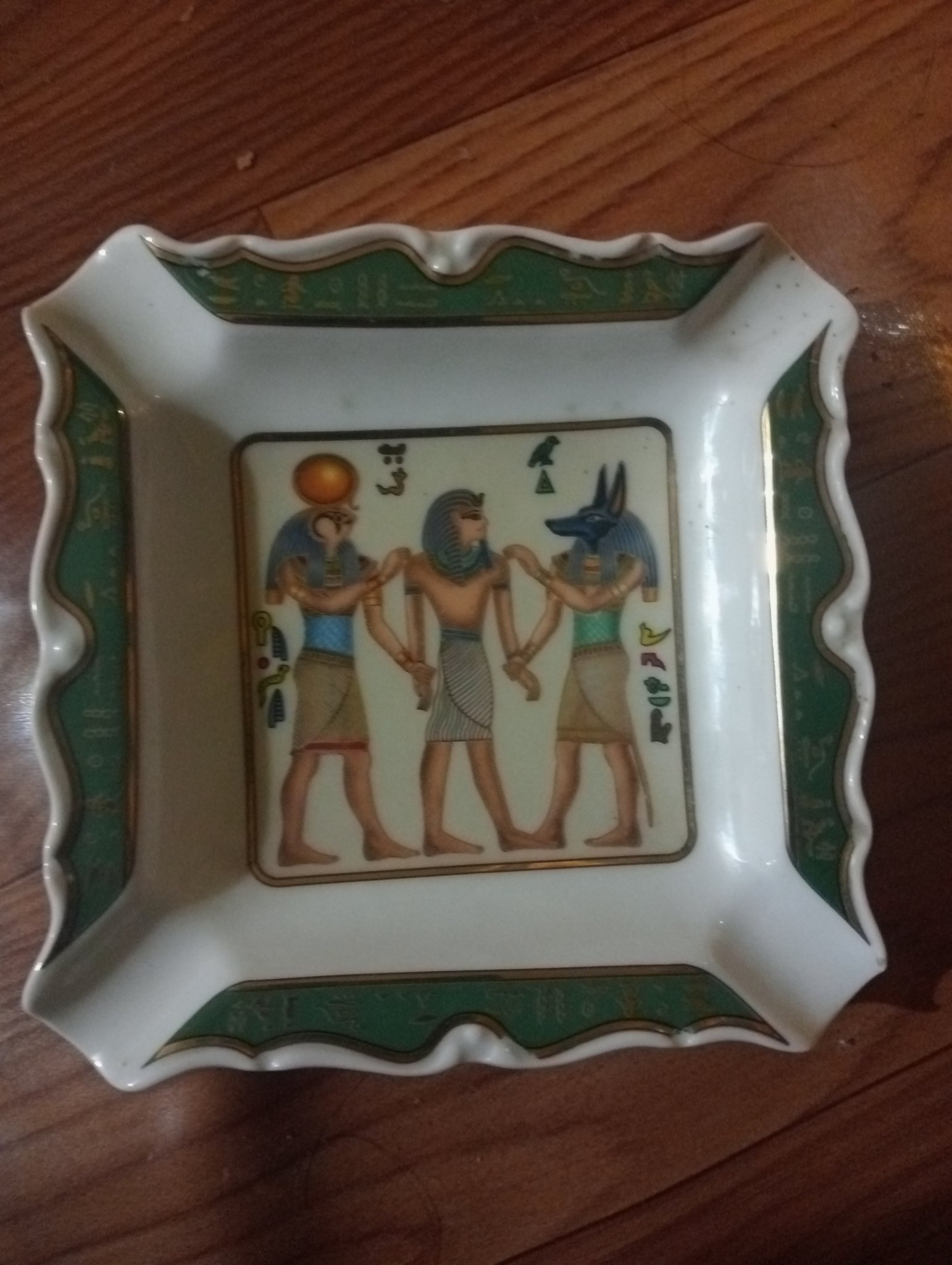 Decorative Egyptian Revival porcelain ashtray or trinket dish