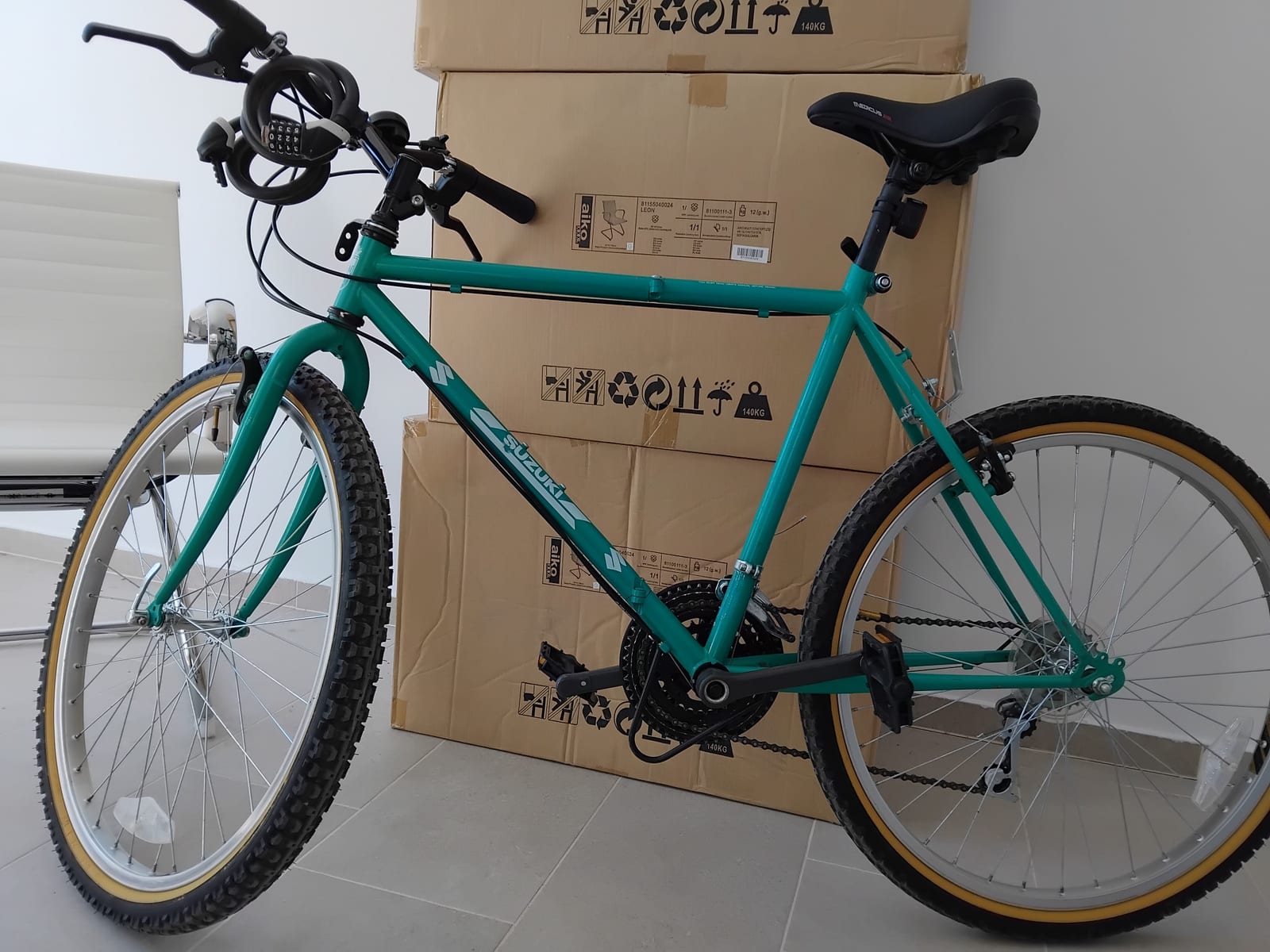 Suzuki-branded single-speed/utility bicycle