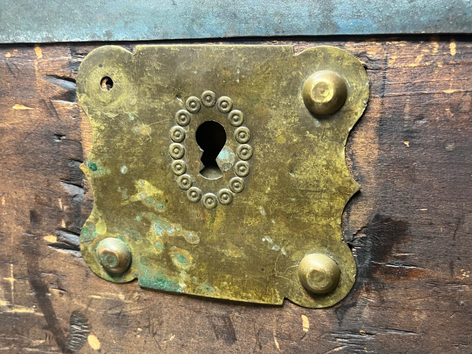 Brass keyhole escutcheon / lock plate