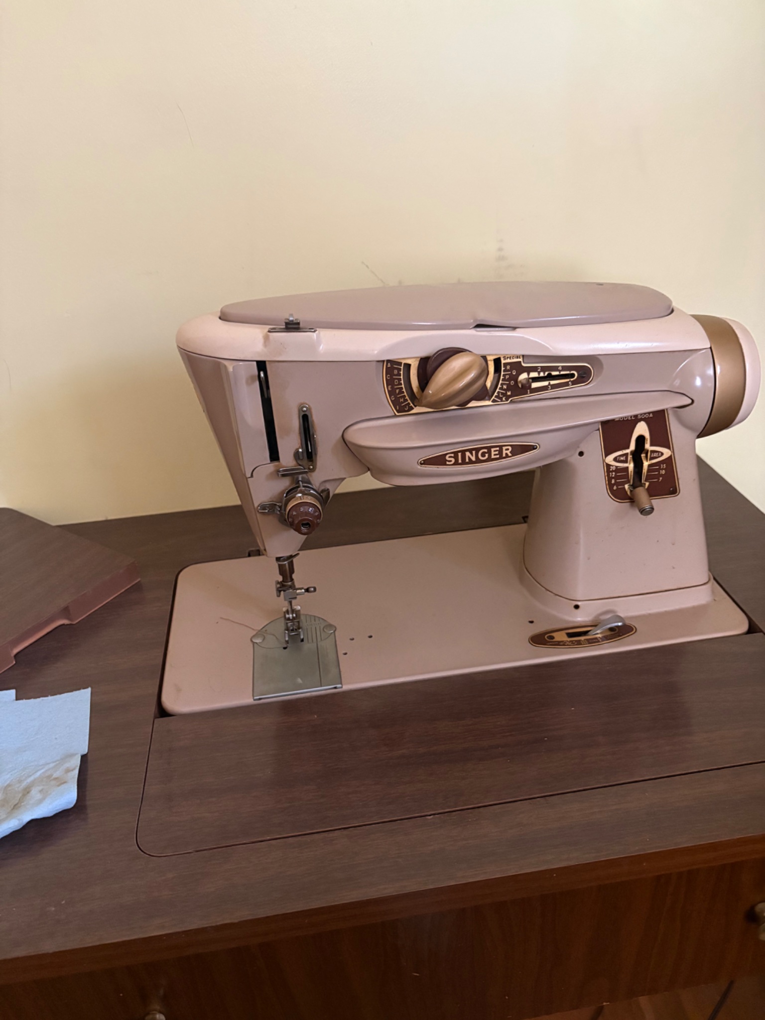 Singer Model 500A "Rocketeer" sewing machine