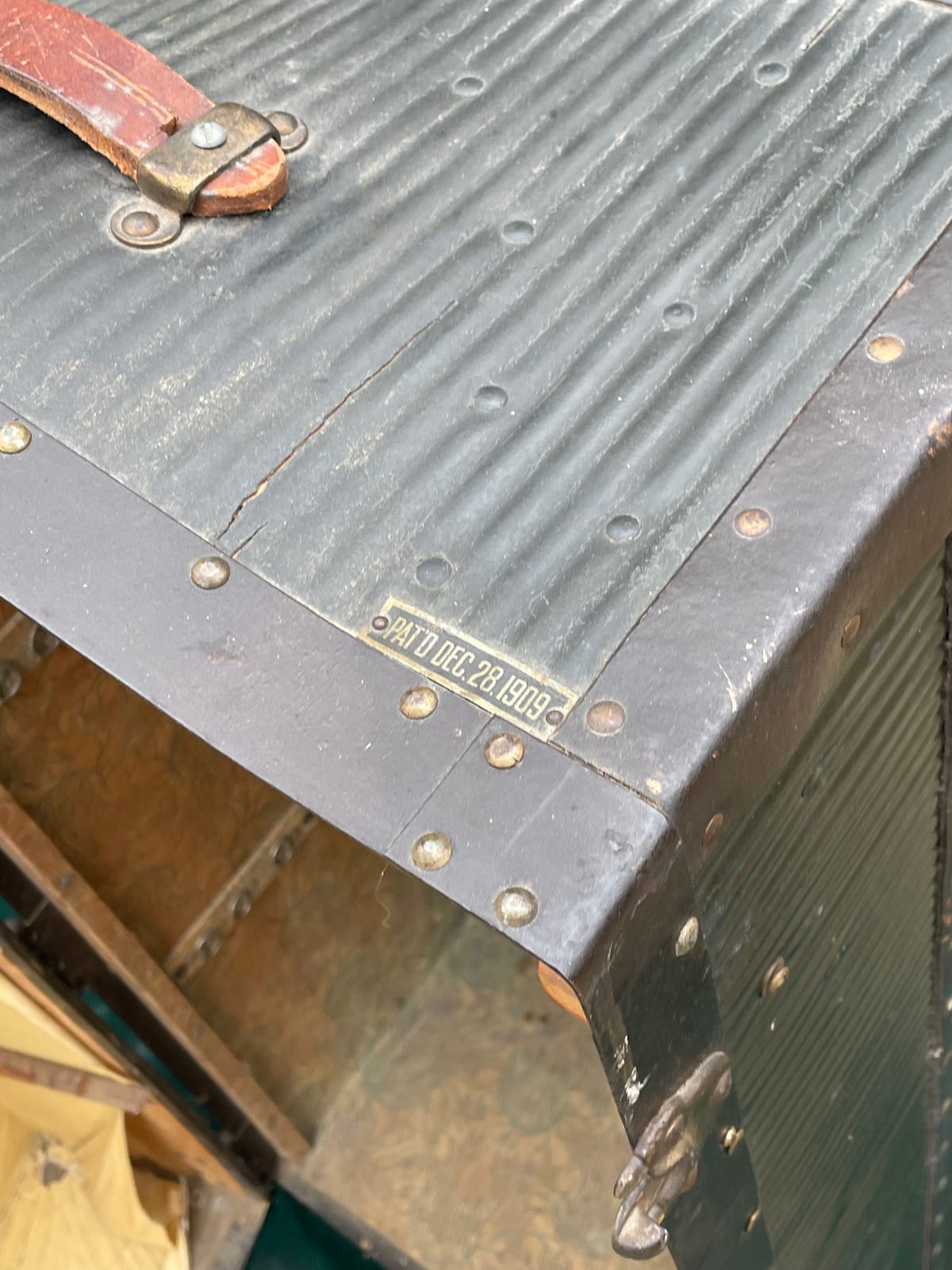 Victorian-style steamer trunk / travel chest