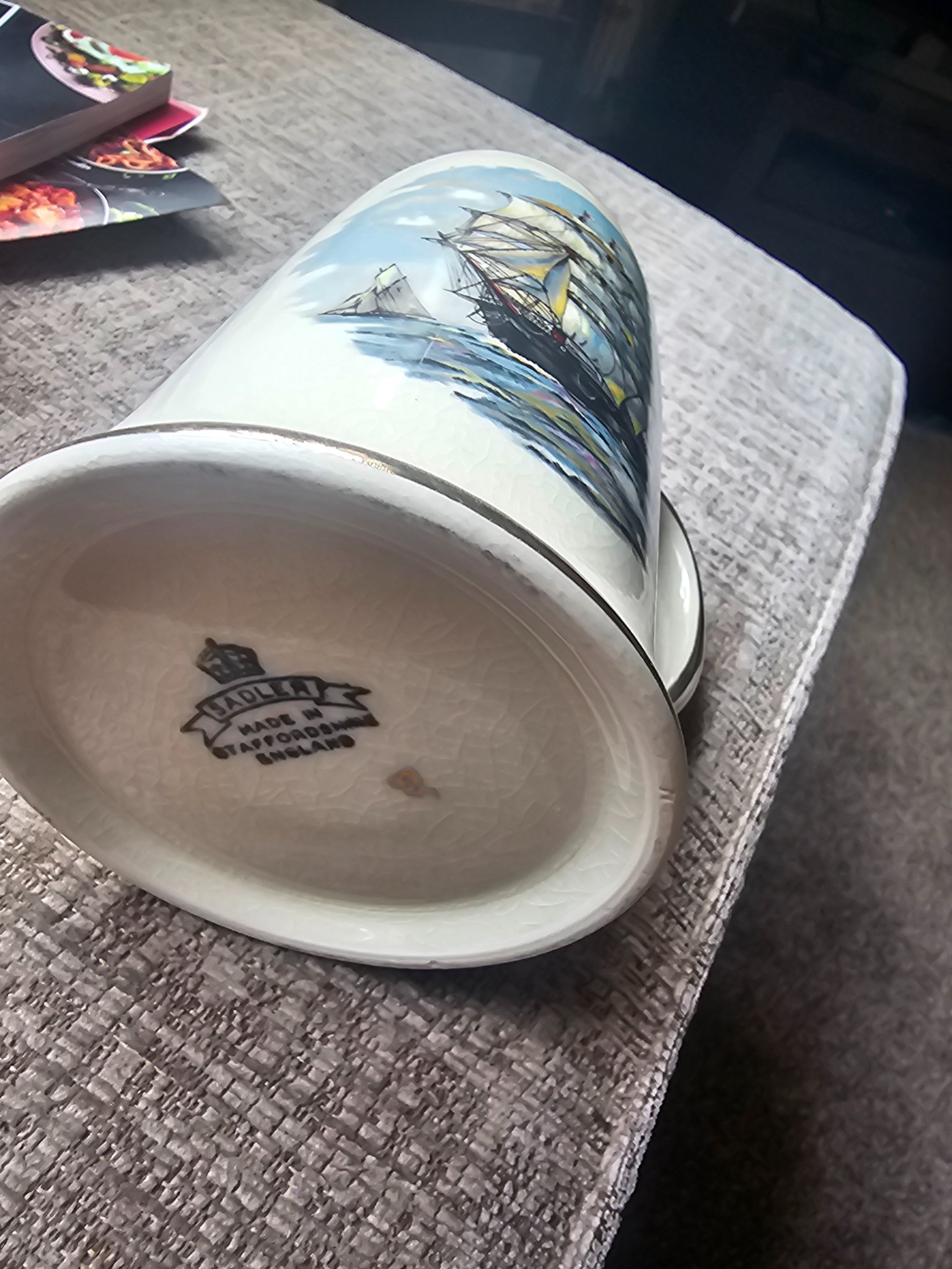 Lidded porcelain tankard or mug with maritime scene