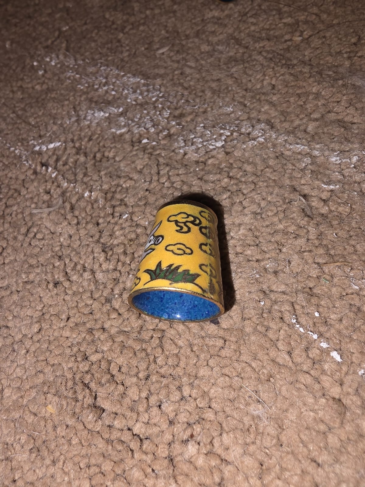 Small cloisonné enamel thimble