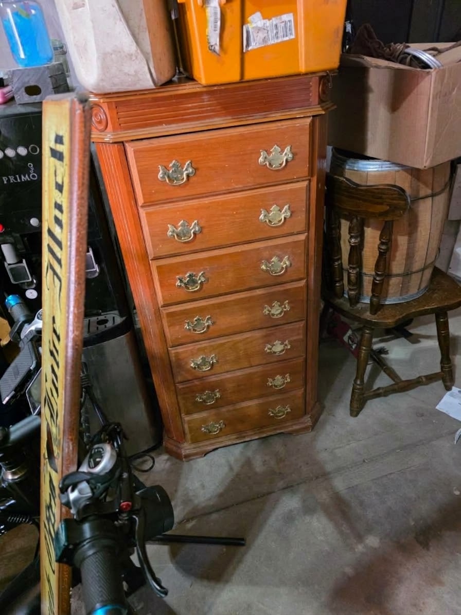 Tall narrow chest of drawers / lingerie chest