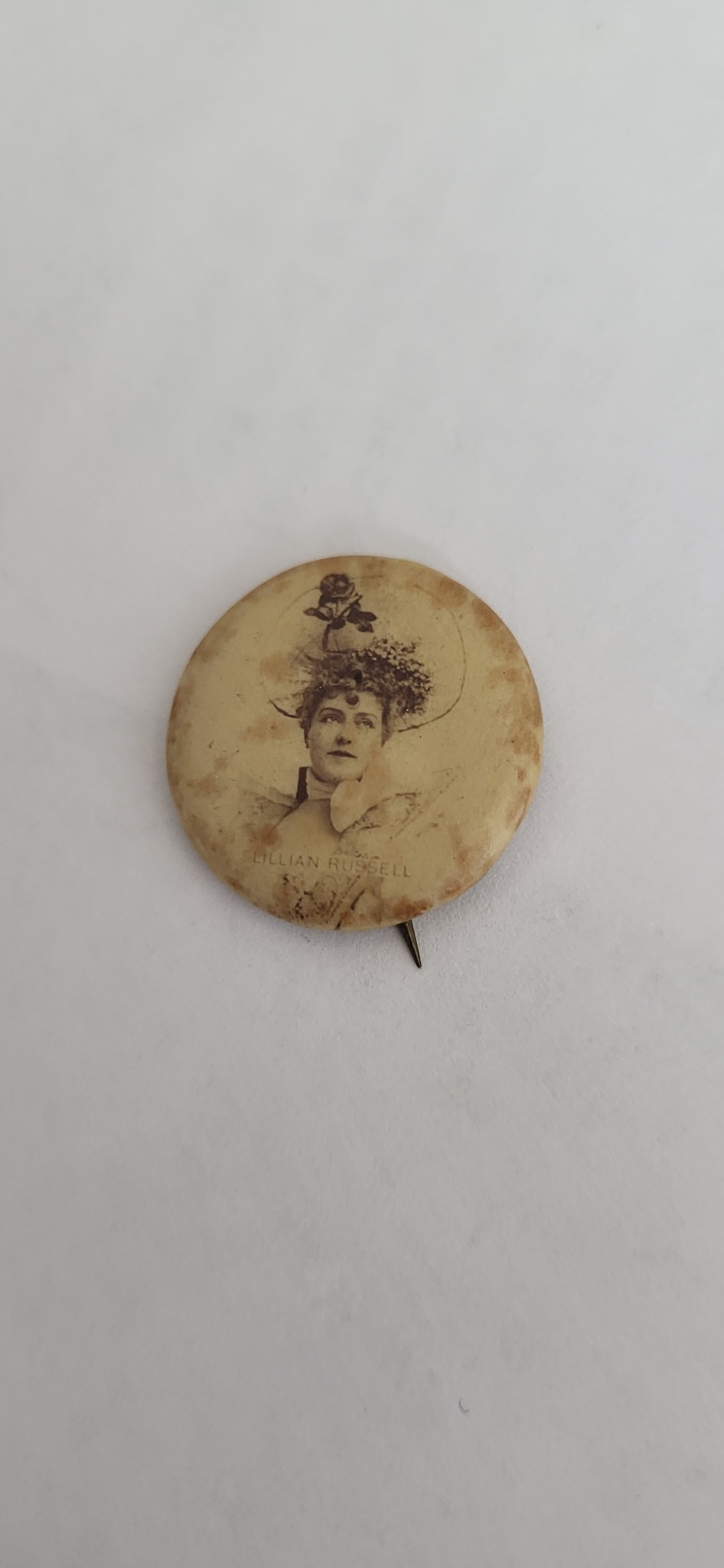 Theatrical portrait pinback button featuring Lillian Russell