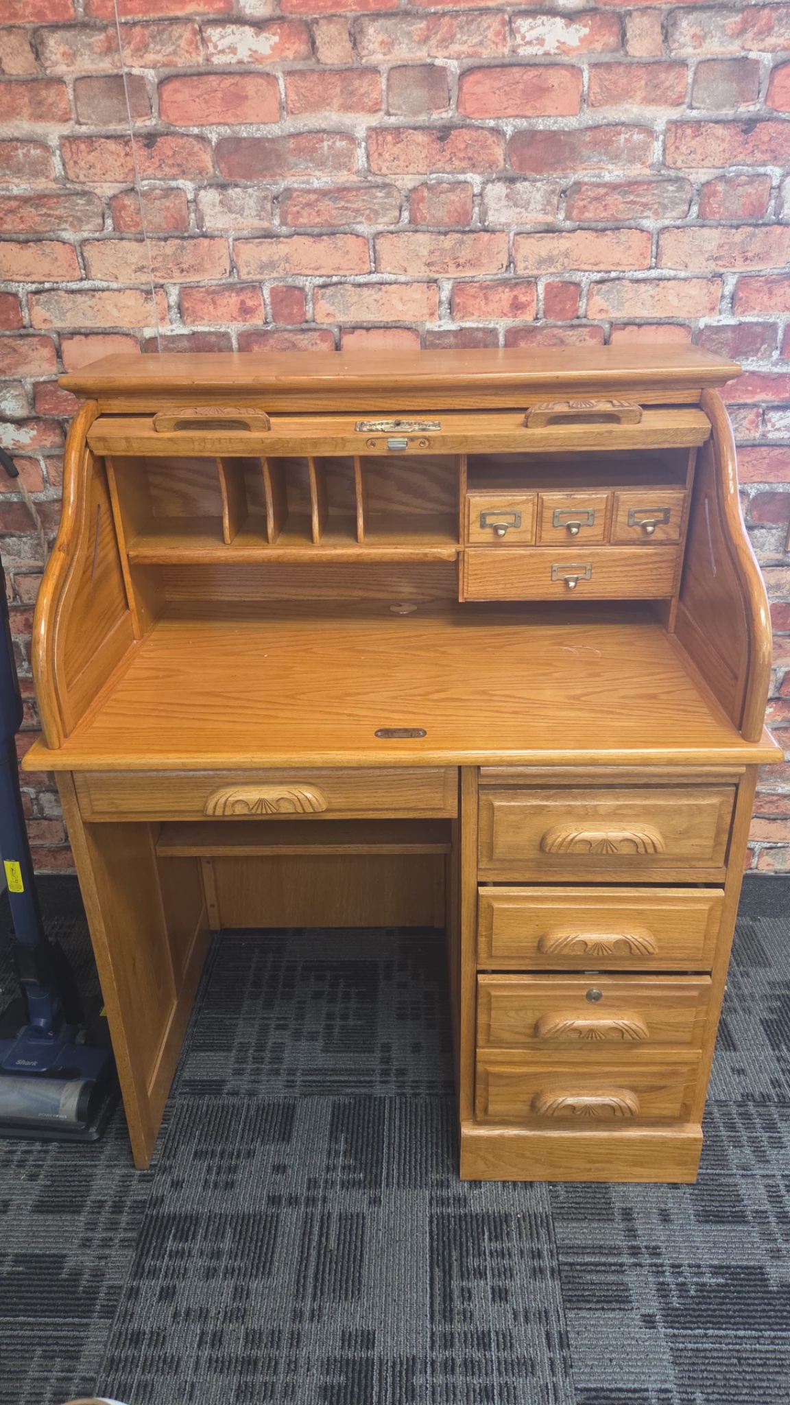 Roll-top secretary desk / roll-top writing desk
