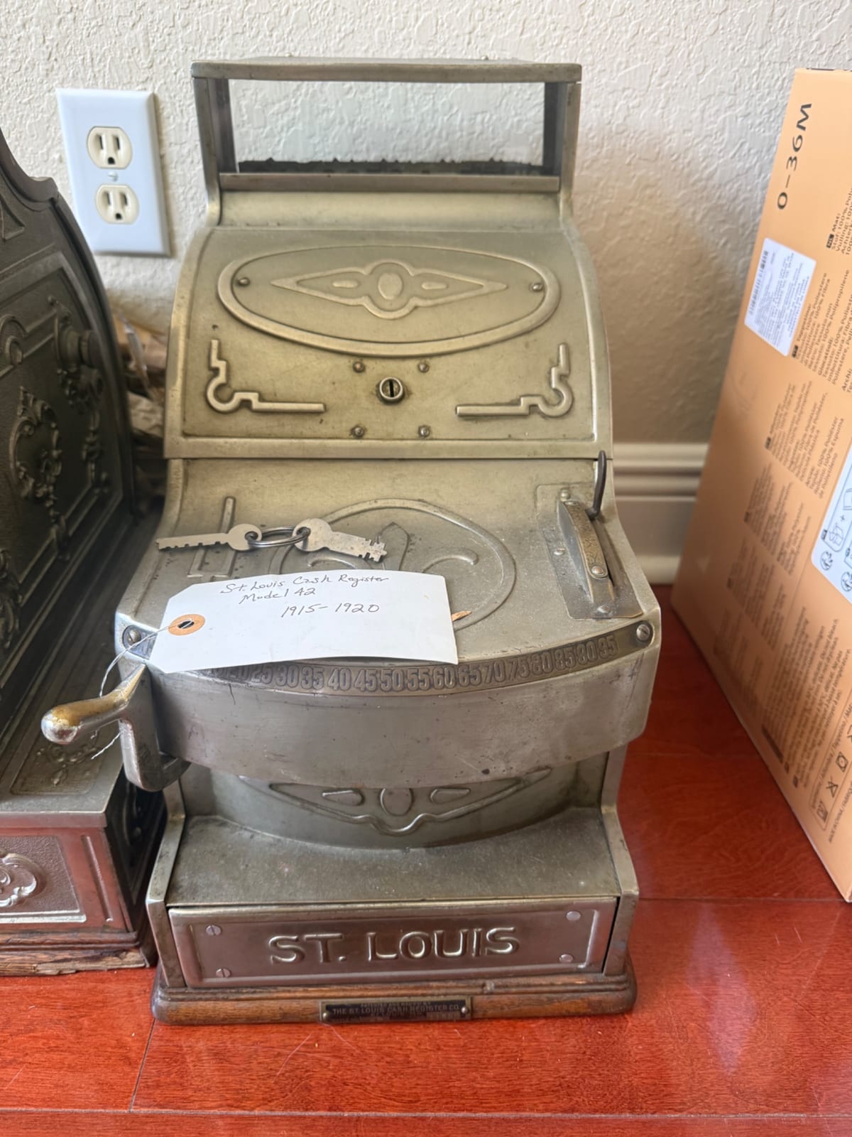St. Louis Cash Register Co. mechanical cash register