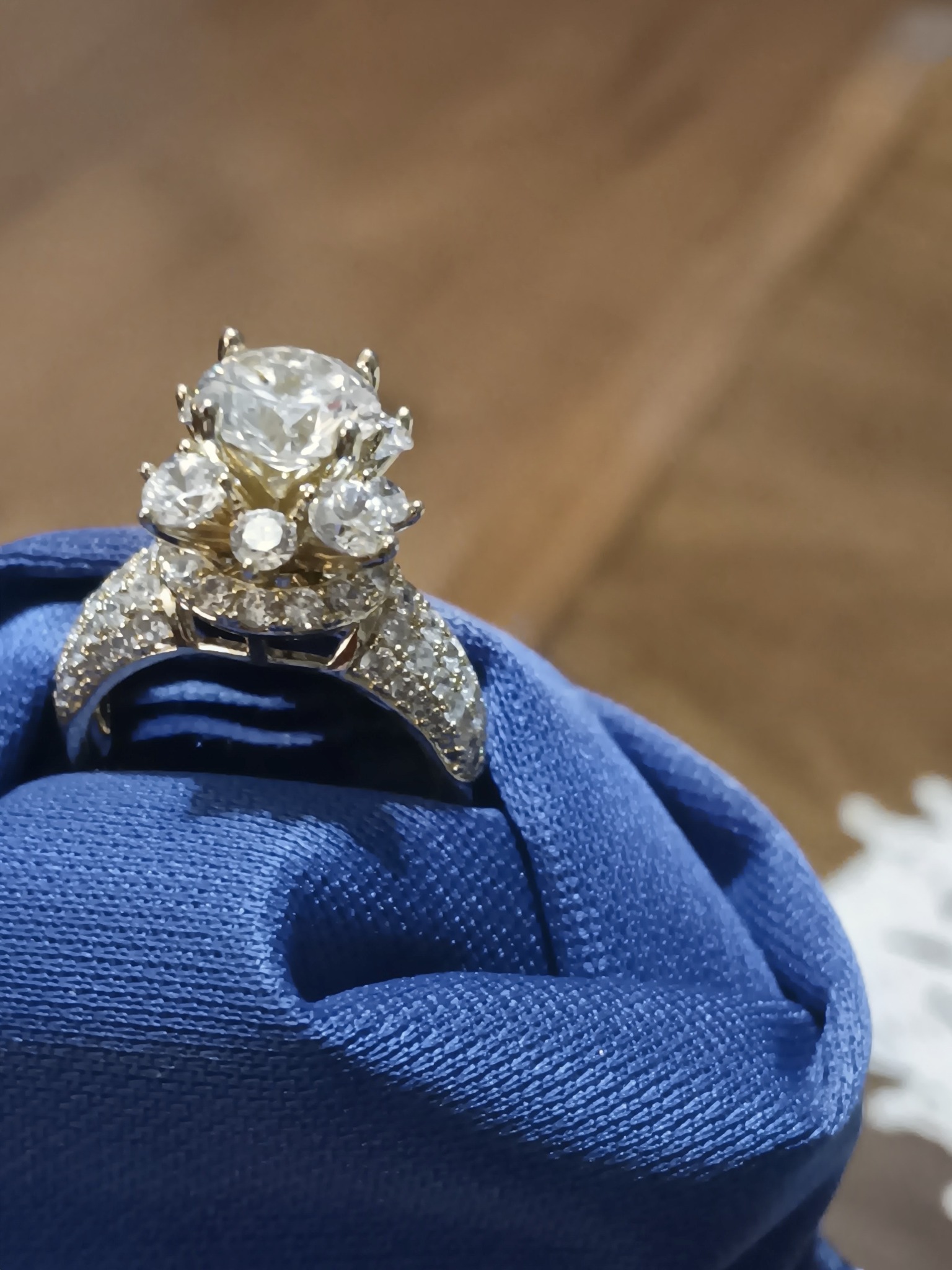 Diamond cluster engagement ring