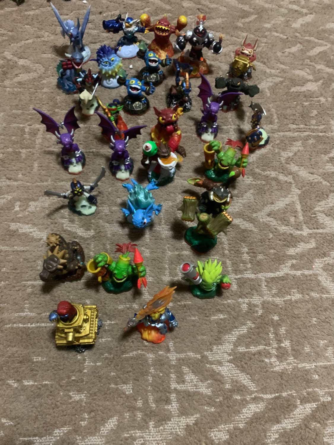 Assorted Skylanders figurines (mixed lot)