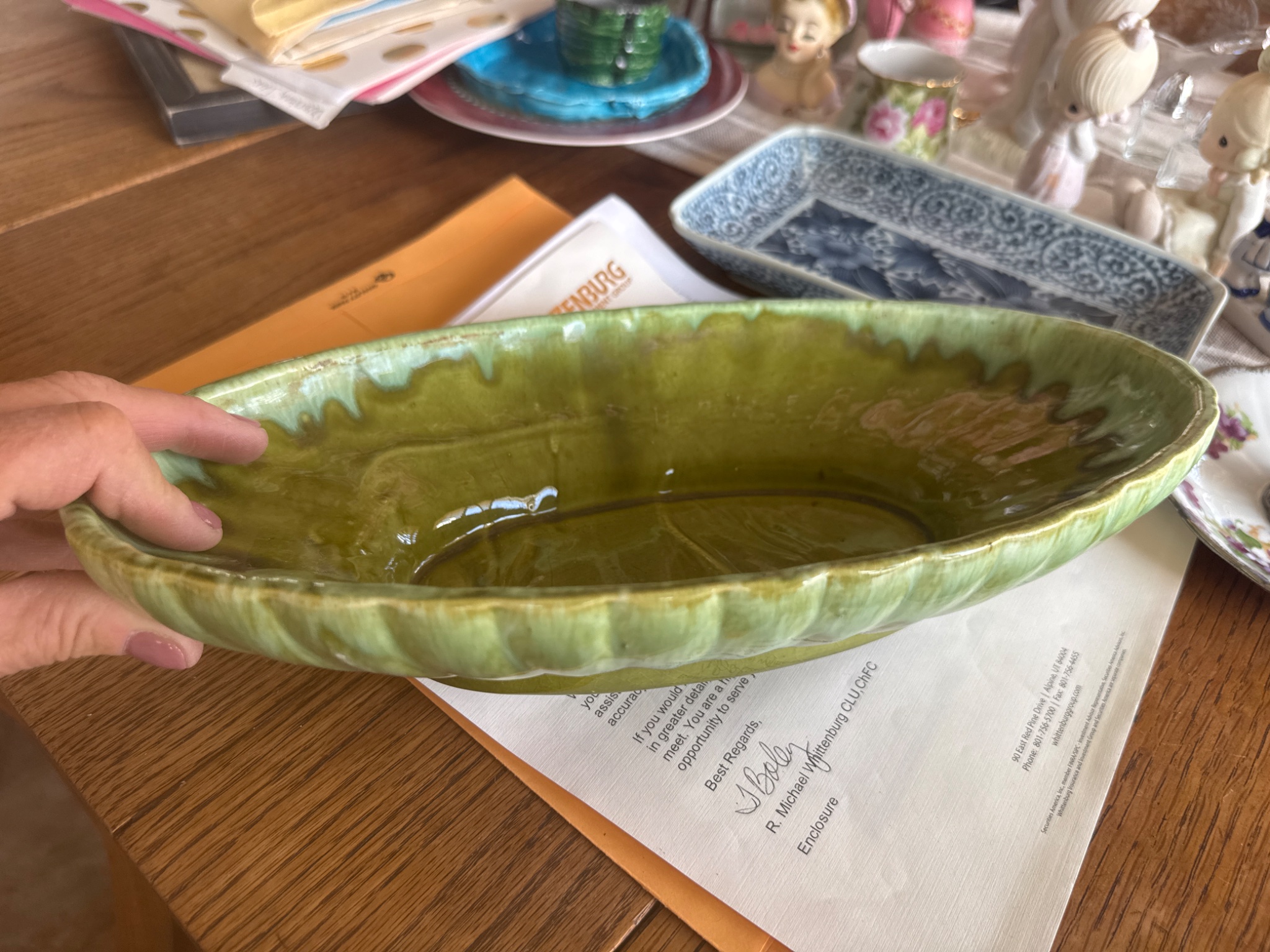 Glazed ceramic oval serving bowl / shallow casserole dish