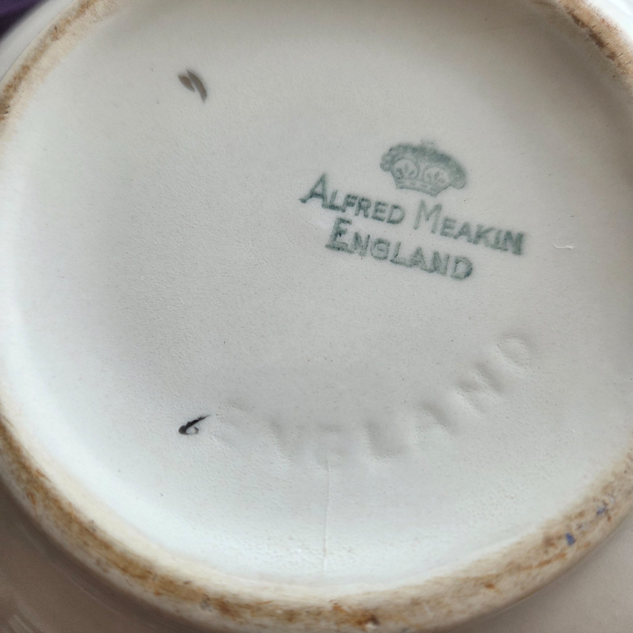 Alfred Meakin England ceramic tableware piece (likely plate, saucer, or serving dish base)