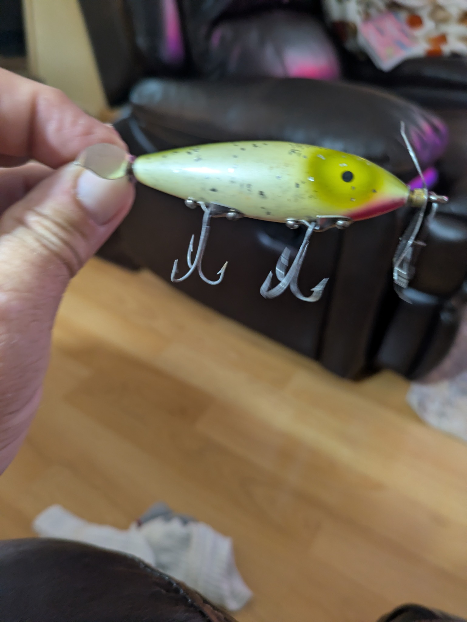Vintage wooden fishing lure / crankbait with propeller tail