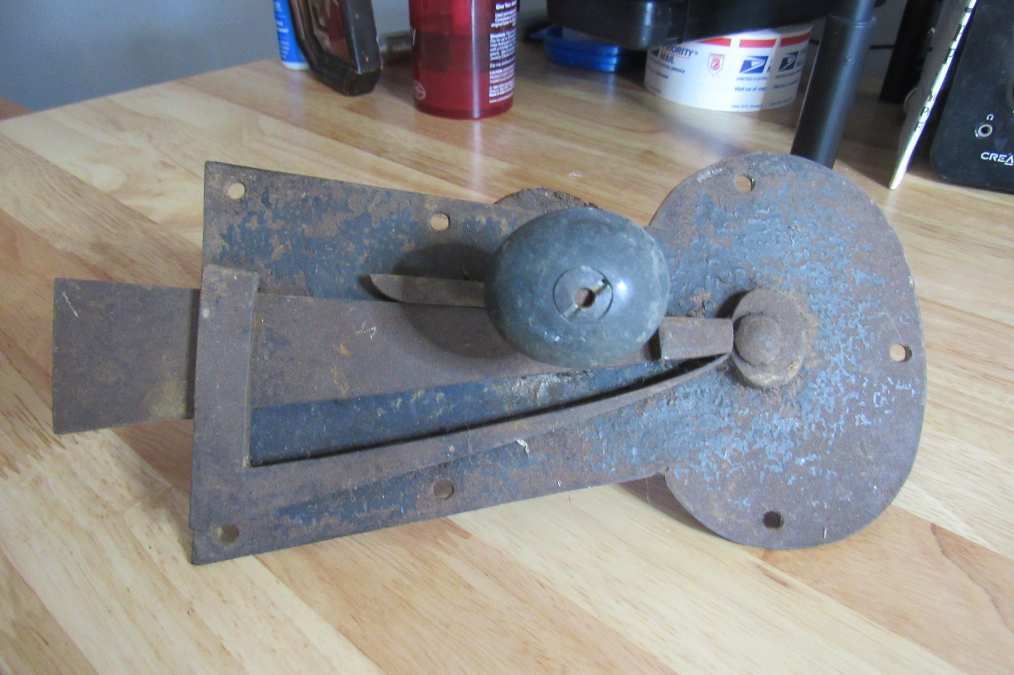 Vintage mechanical doorbell or bell striker assembly