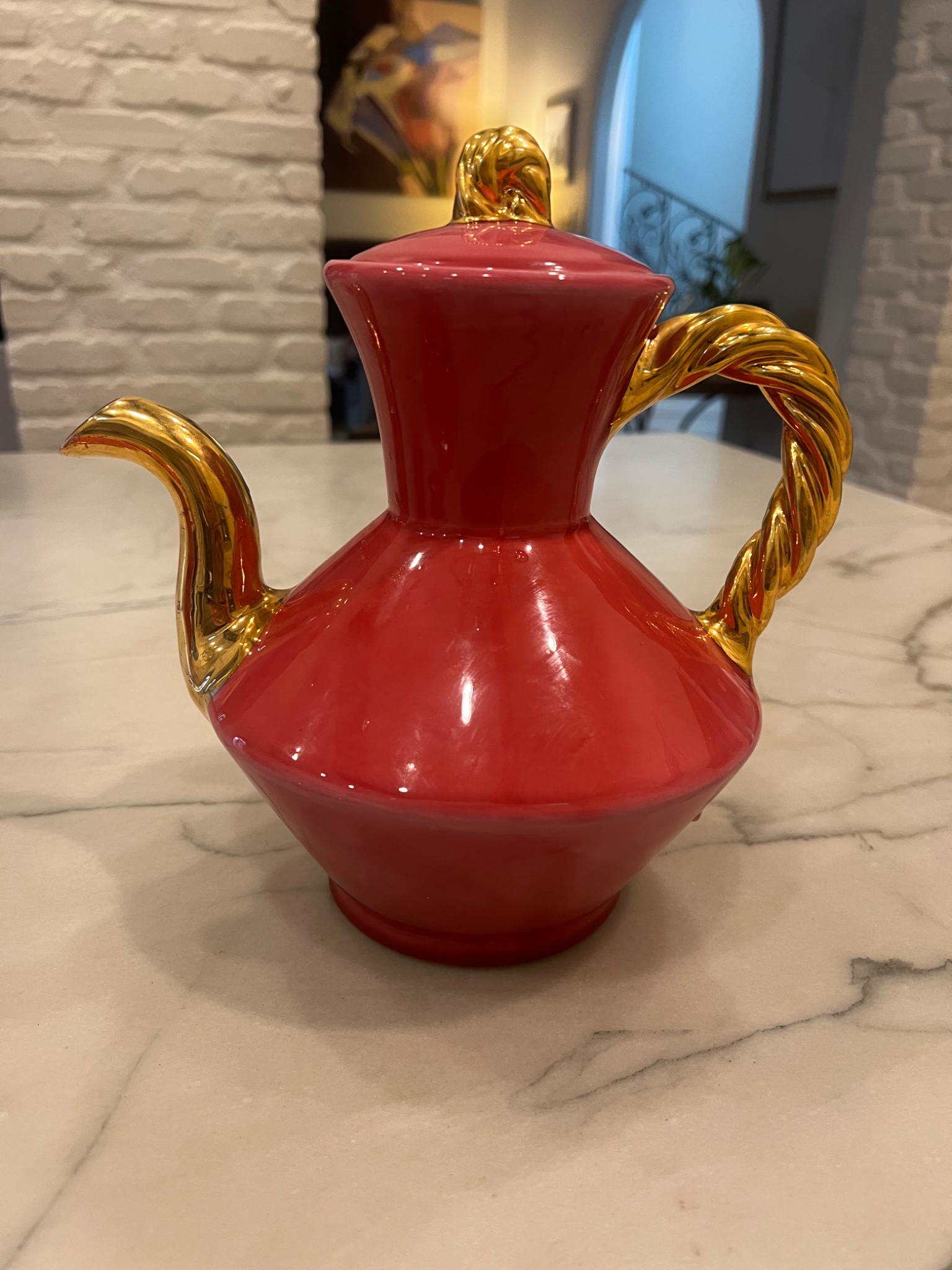 Decorative lidded ewer / coffee pot-style vessel