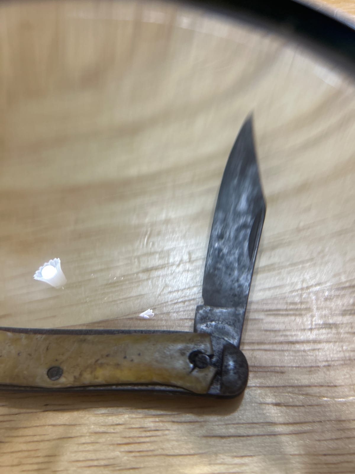 Vintage folding pocket knife
